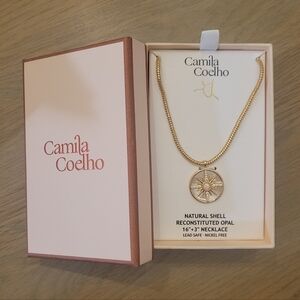 NWT ✨️Opal And Natural Shell Gold Necklace Pendant